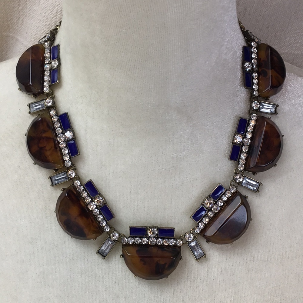 Bauble Bar Faux tortoise statement necklace - Picture 8 of 9
